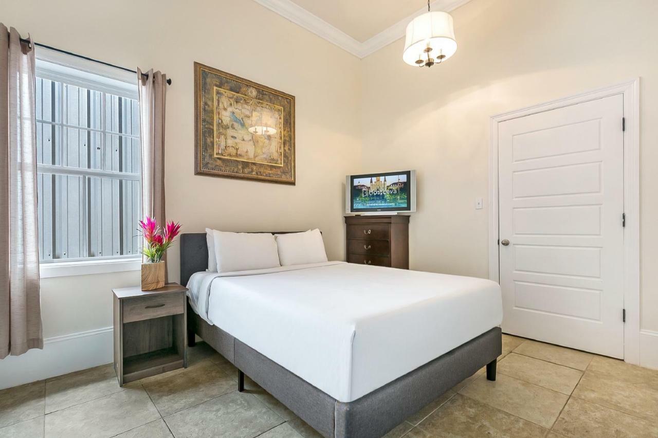 Spacious 4Br Condo On Carondelet Near All Hot Spo ニューオーリンズ エクステリア 写真